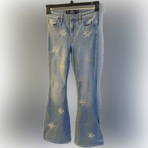 Hollister high rise vintage flare jeans with embroidered flowers size 1R